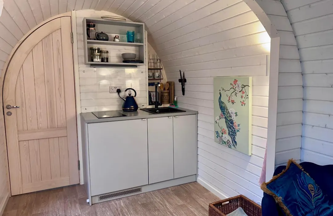 Luxury Woodland Lodge Retreat At Culdees Castle-1